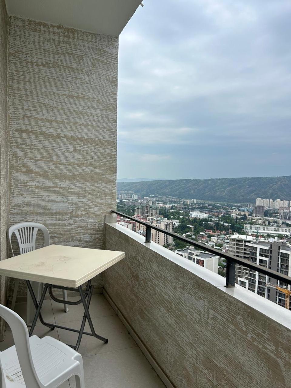 Vazi Aparthotel Tbilisi ภายนอก รูปภาพ