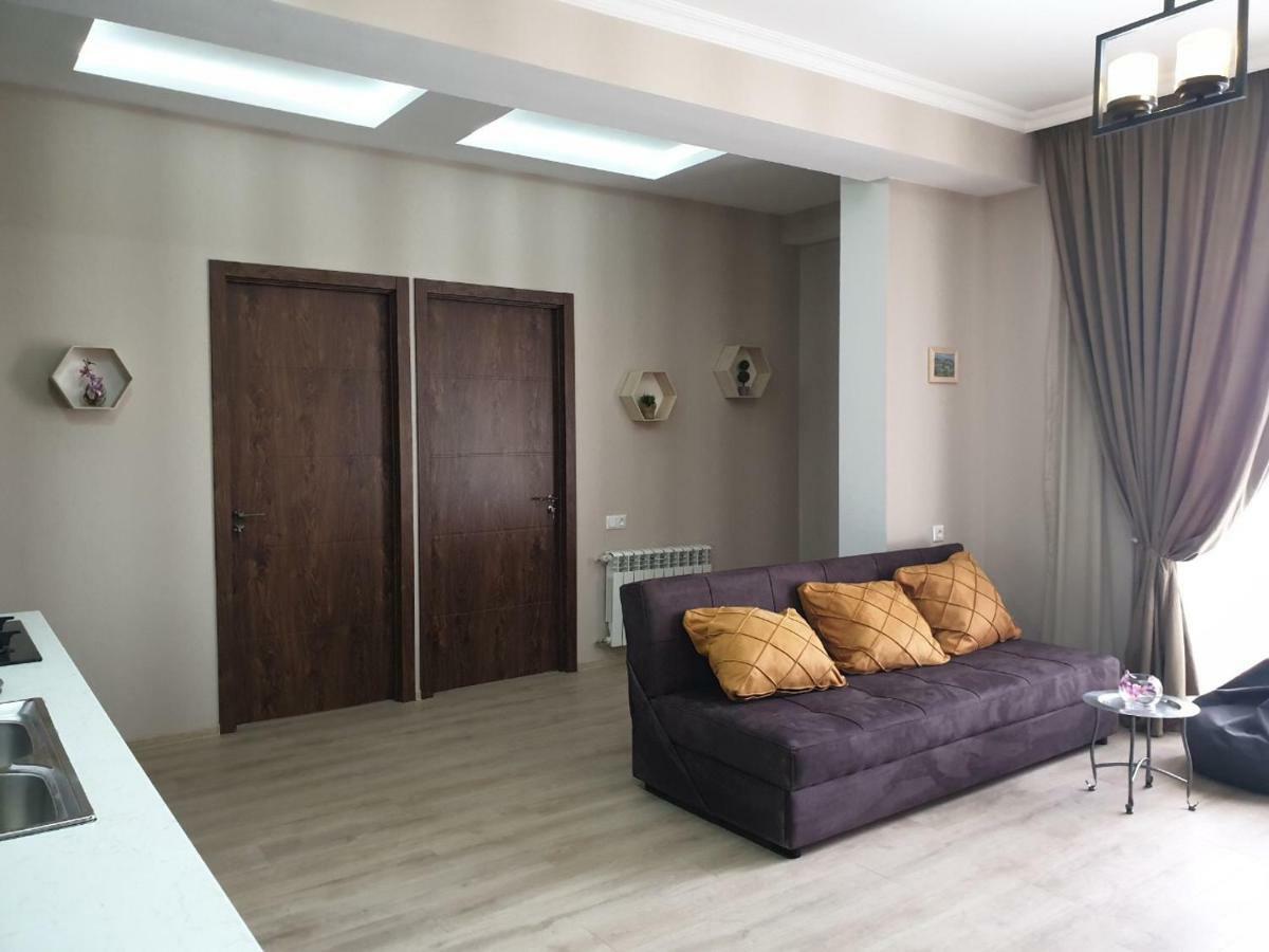 Vazi Aparthotel Tbilisi ภายนอก รูปภาพ